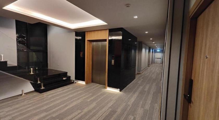 Butterfly Hotel Betong Ban Komo Sip Paet Exterior photo