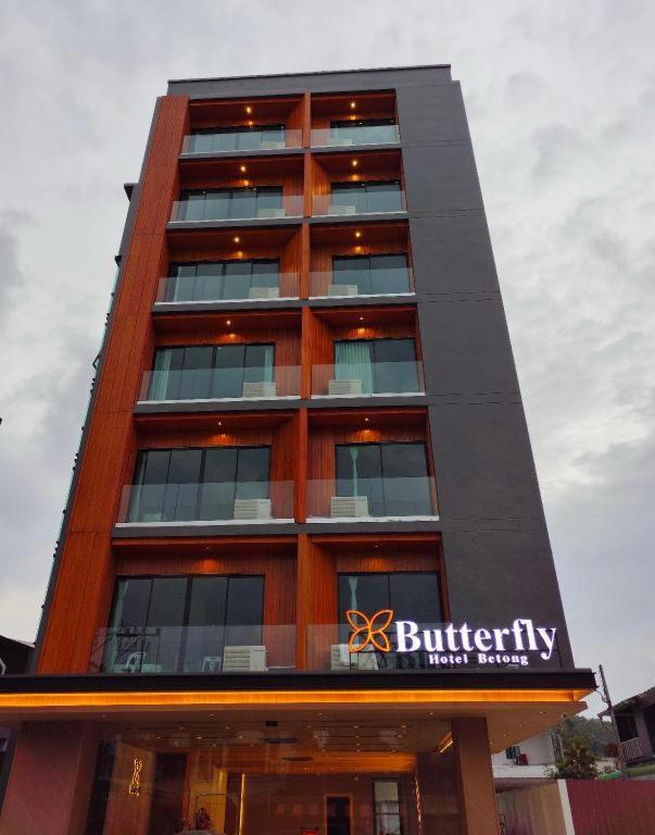 Butterfly Hotel Betong Ban Komo Sip Paet Exterior photo